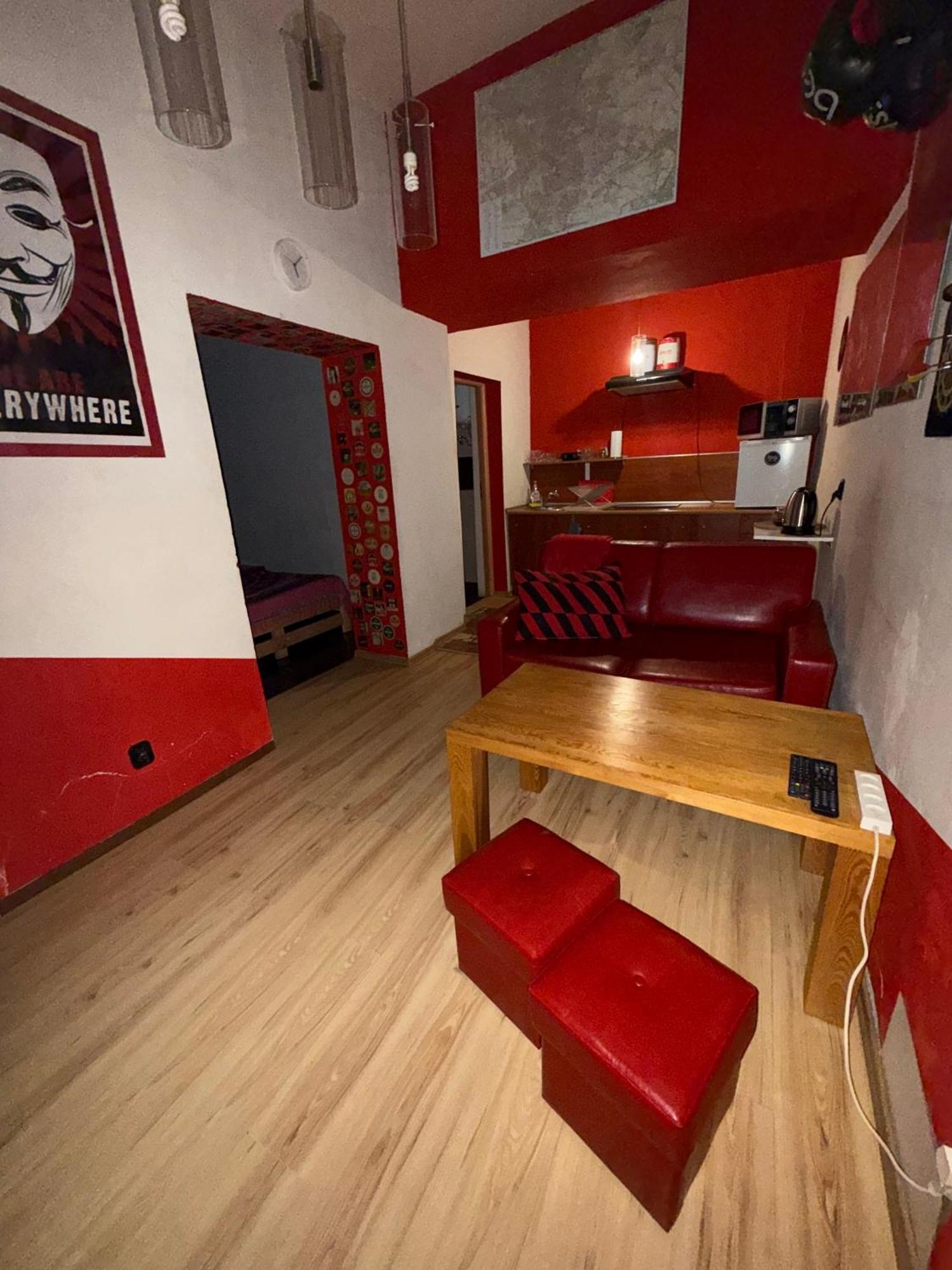 Studio Red And White Leilighet Łódź Eksteriør bilde